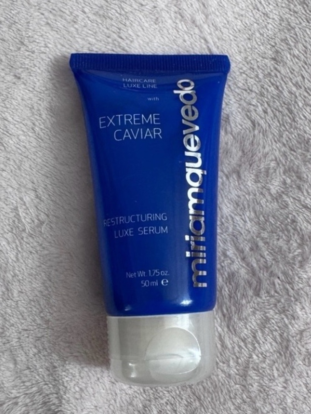 MIRIAM QUEVEDO
Extreme Caviar
Restructuring Luxe
Serum Beauty Haircare
1.75oz